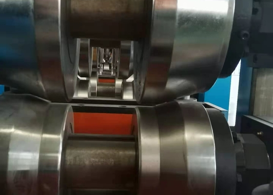 Thickness10mm Dia 70x70mm 빠른 변화 Erw는 롤러 사각 관 선반을 포함합니다